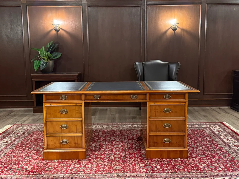 Vintage bureau, klassiek Engels bureau, Heldense, 668