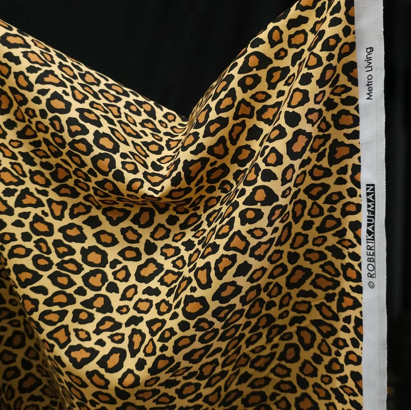 100% Coton | Metro Living | Earth | Robert Kaufman | 112 cm | FIN DE ROULEAU