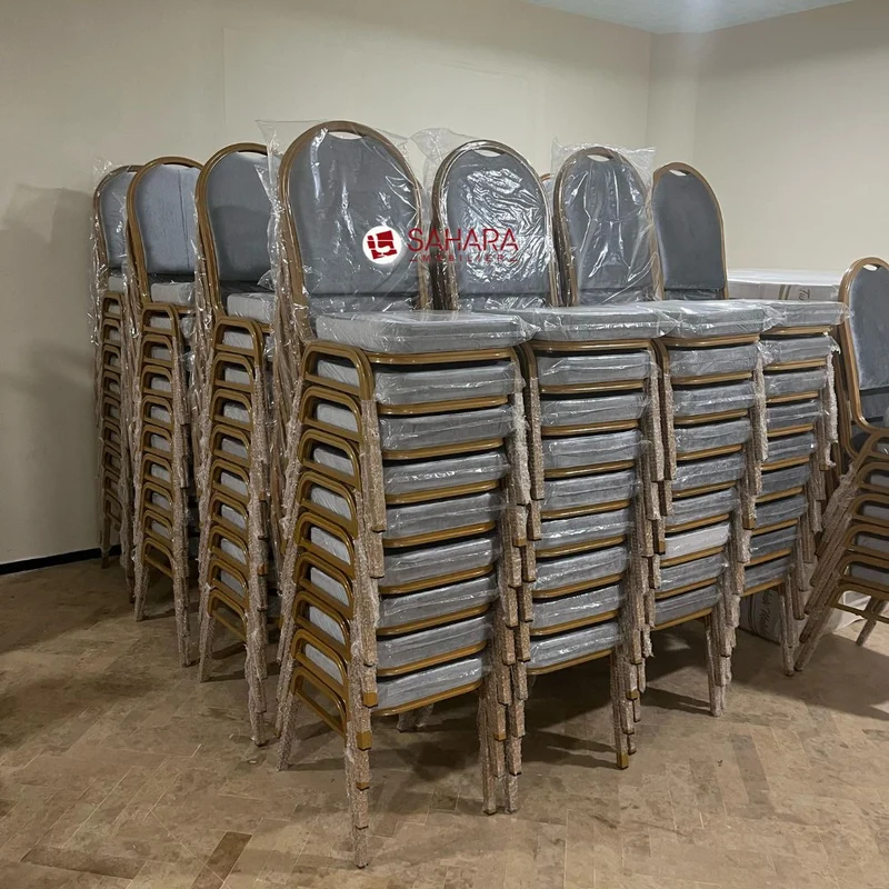 Chaise en tissu et châssis en alunimum Réf. B2018