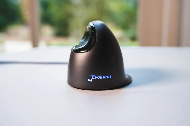 Souris verticale ergonomique Evoluent 4
