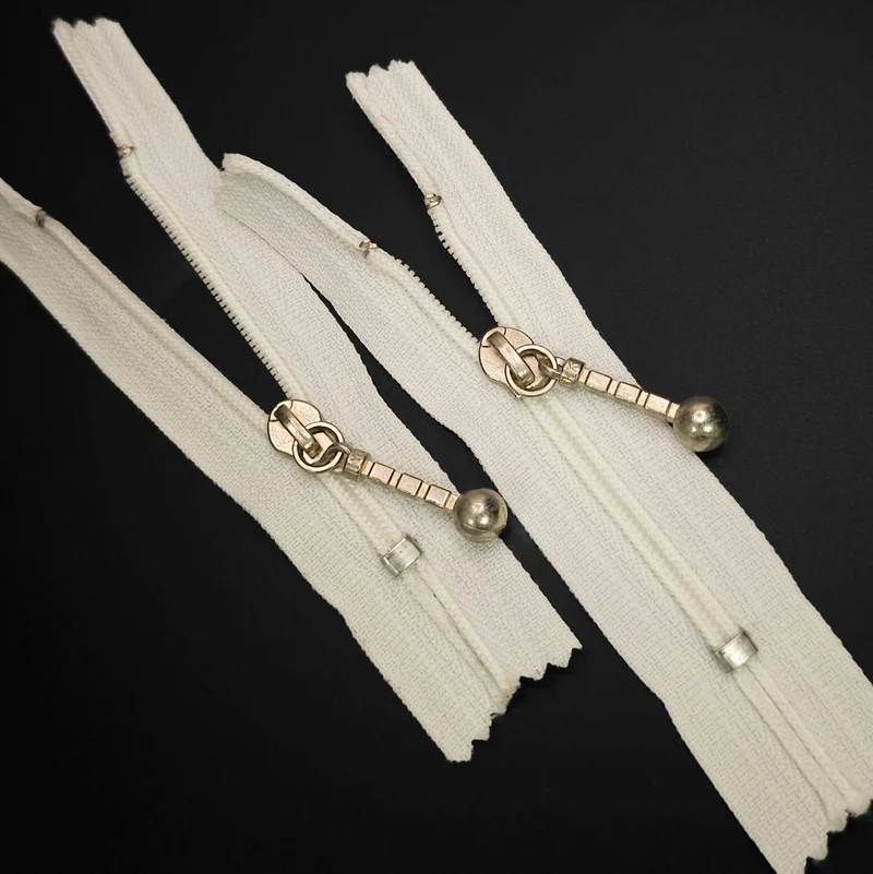 YKK | Fermeture éclair à bout fermé | Spirale | Blanc | #3 | SS177- SS178