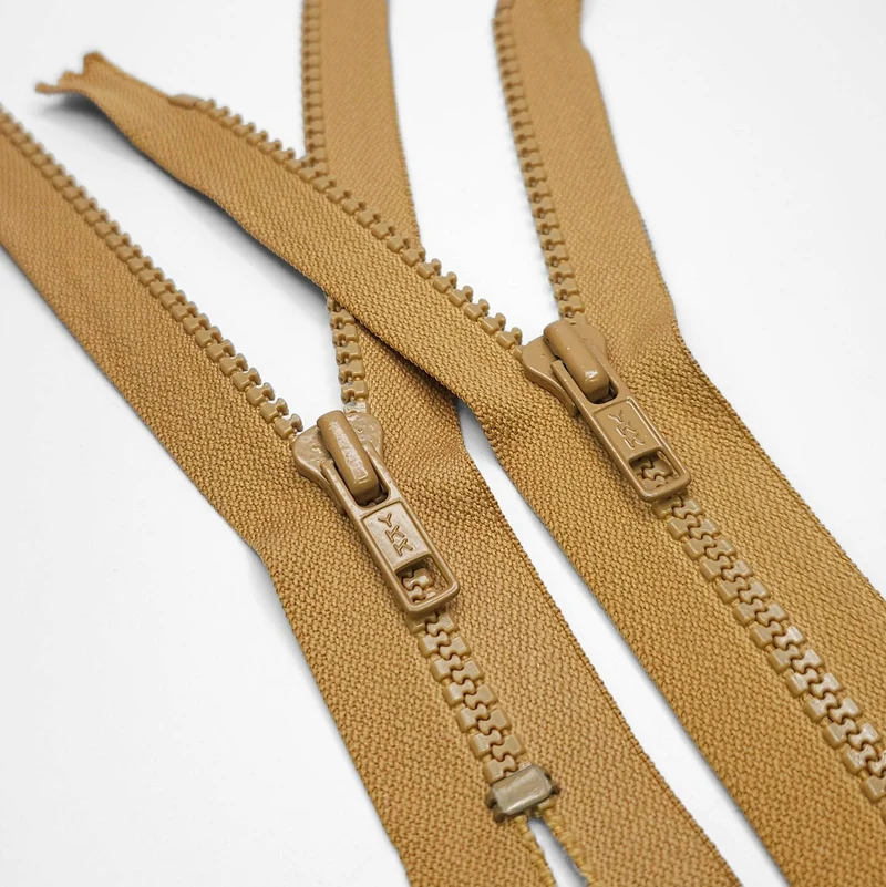 YKK | Fermeture éclair à bout fermé | Plastique | Jaune caramel | #5 | 10 1/2'' - 26.5 cm