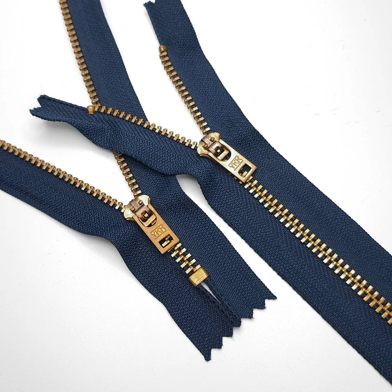 YKK | Fermeture éclair Verrouillage semi-automatique | À bout fermé | Métal | #5 | 6 3/4'' - 17 cm | SSAV226 - SSAV227