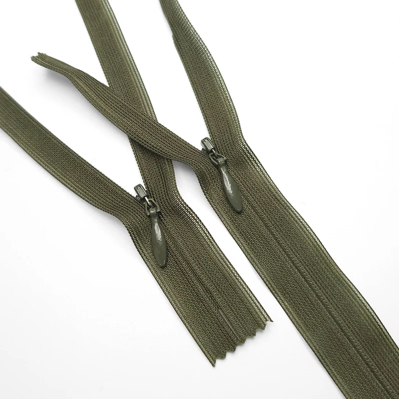 YKK | Fermeture Éclair Invisible À Bout Fermé | #3 | Vert | 8 1/2'' - 21.5 cm | SS206