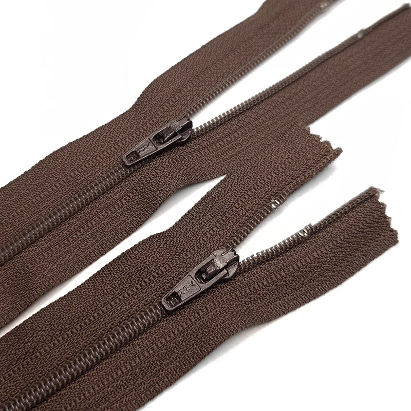 YKK | Fermeture Éclair Séparable | Spirale | #3 | Brun | 6'' - 15 cm