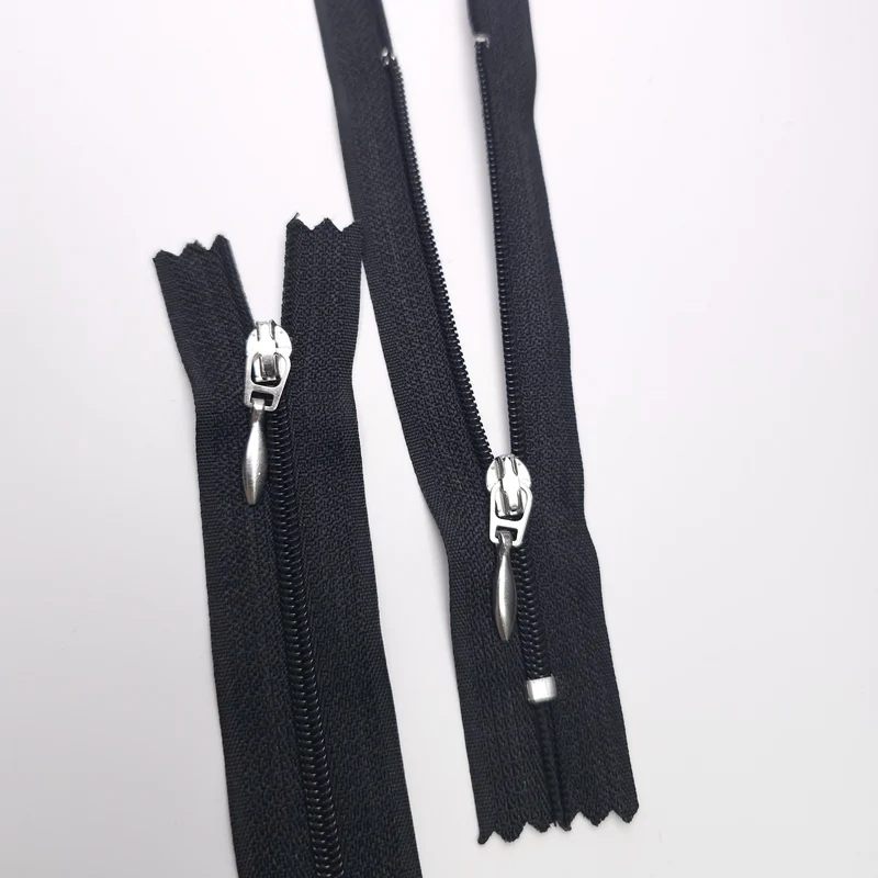 Fermeture éclair spirale à bout fermé | 4.5" / 11.5 cm