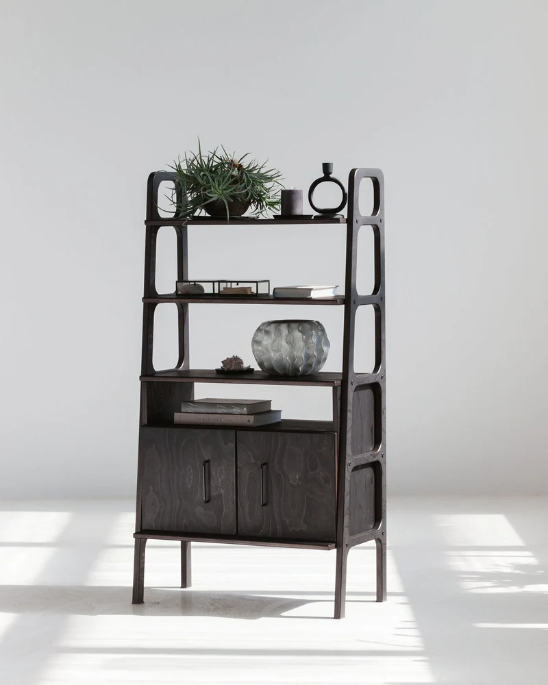 Midi Bookcase with open cabinet · 140 cm